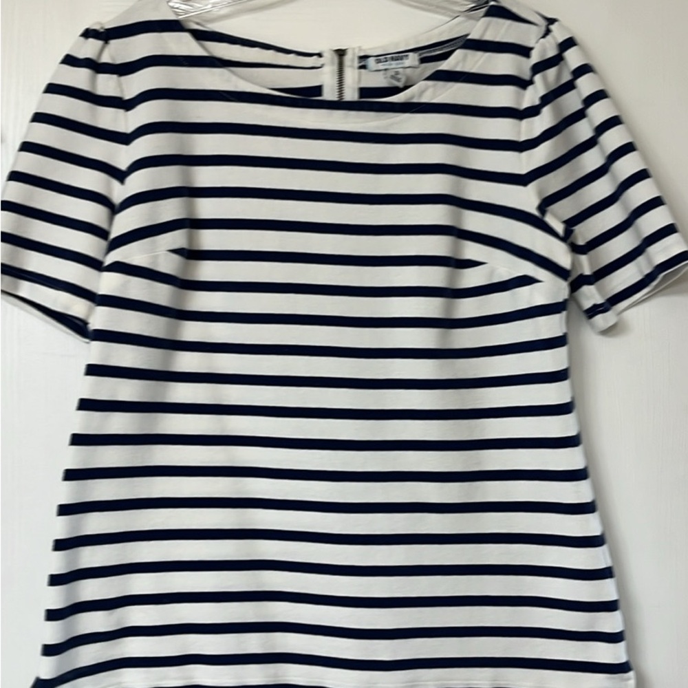 Old Navy Black and White Boxy Blouse